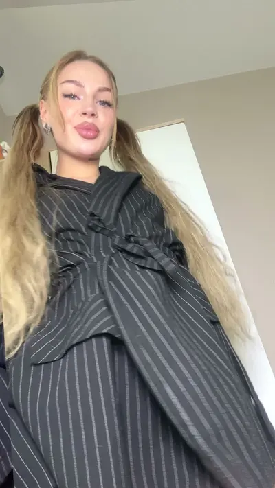 🔞 big tits curvy deepthroat tight wet pussy nude 🍑😈 My OF cover image