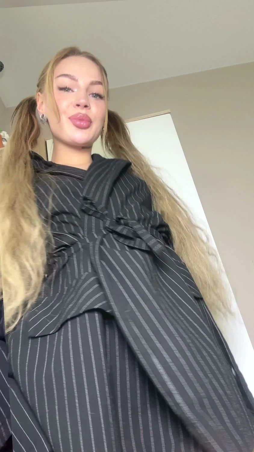 🔞 big tits curvy deepthroat tight wet pussy nude 🍑😈 My OF main image