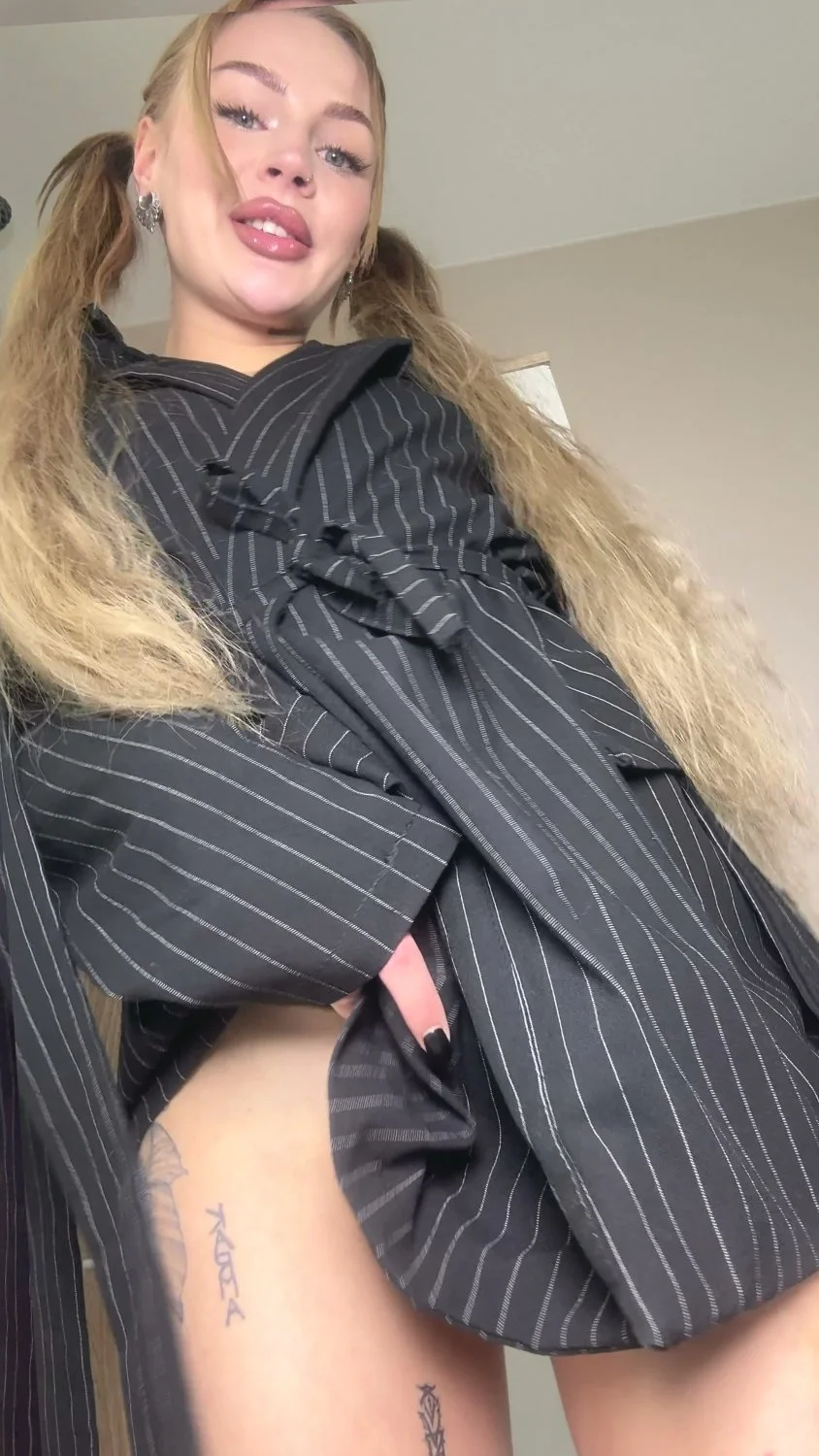 🔞 big tits curvy deepthroat tight wet pussy nude 🍑😈 My OF image 3