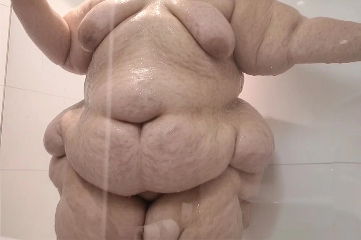 What a HugeBody image 9