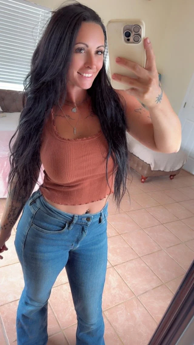 Here’s a few wife's to jerk off too image 18