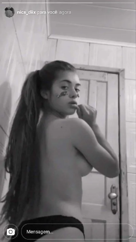 Putinha vazada abrindo o cuzinha! novinha caiu na net depois de tentar agradar o ficante image 4
