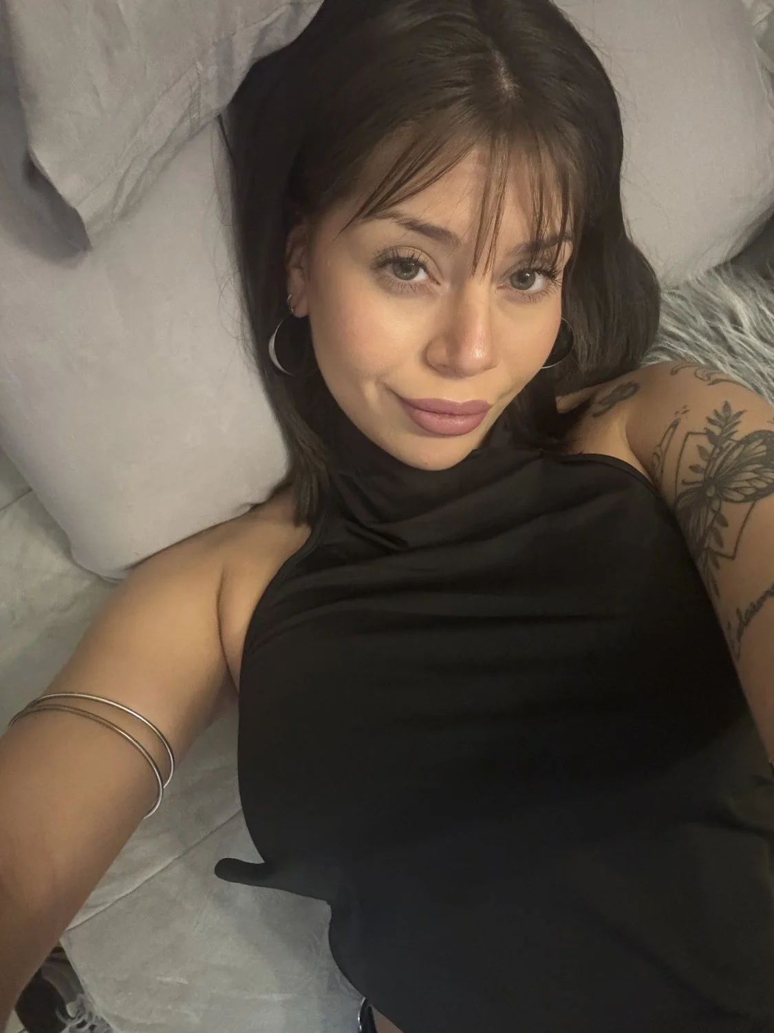 Latina babe need constant fucking Darling main image