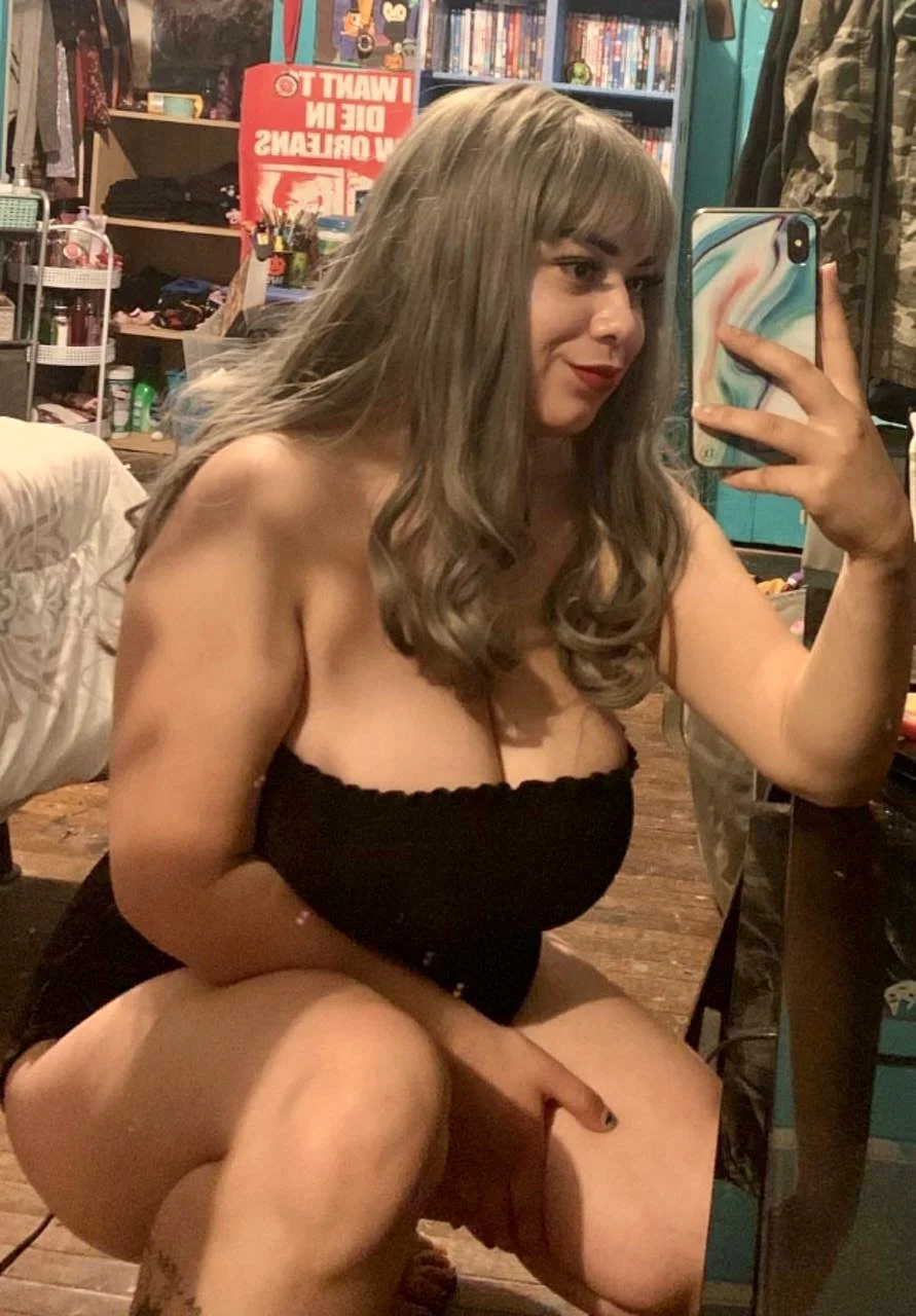 Amateur Latina With Big milkers main image