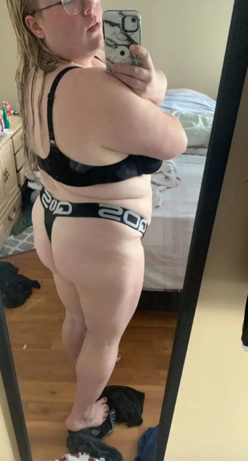 Hotwife Carrie image 4