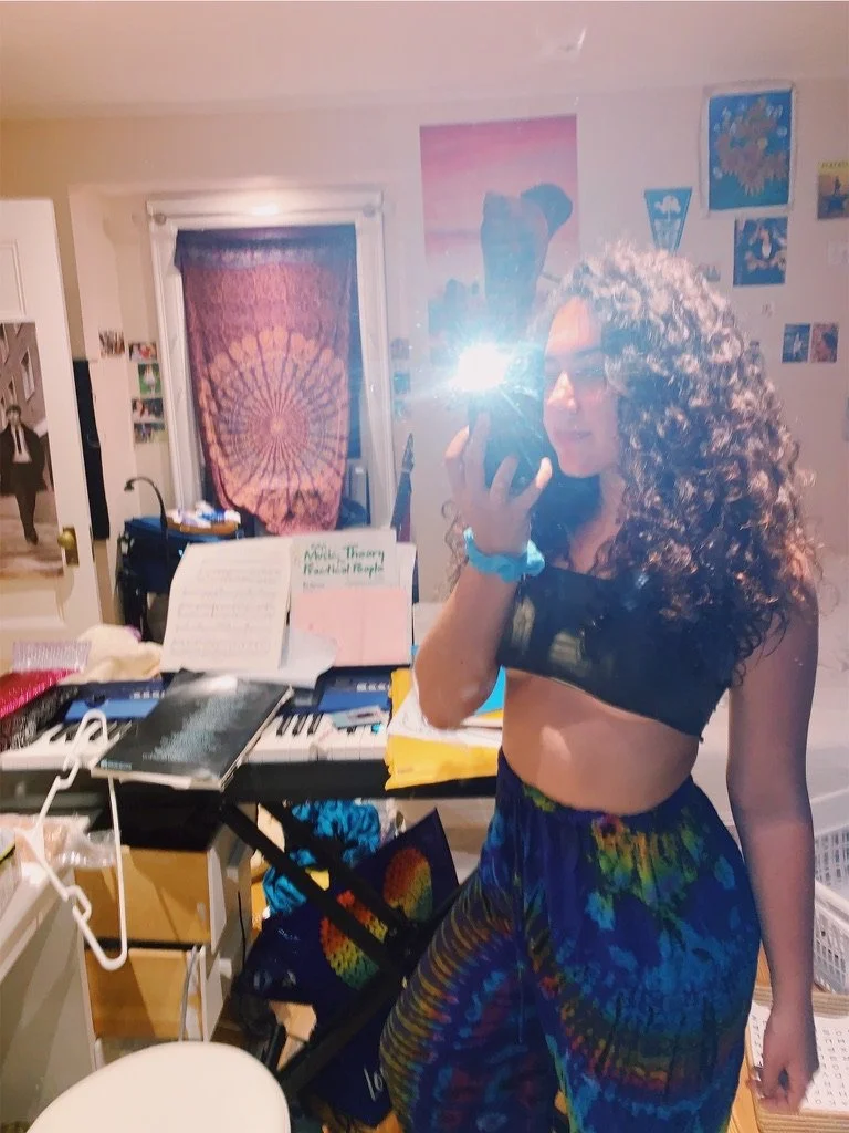Ella - from Singer to Webslut image 19