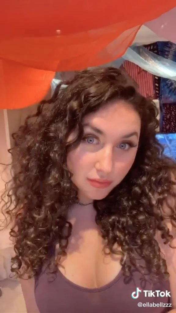 Ella - from Singer to Webslut image 4