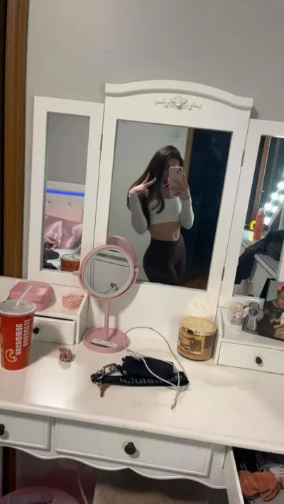 Latina teen Lola loves bwc cover image