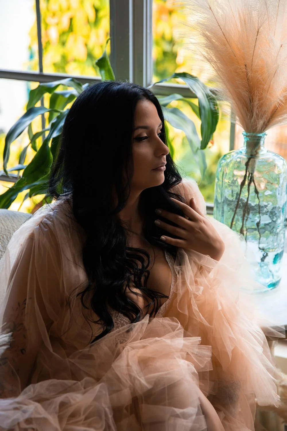 Gorgeous exotic slut boudoir image 18