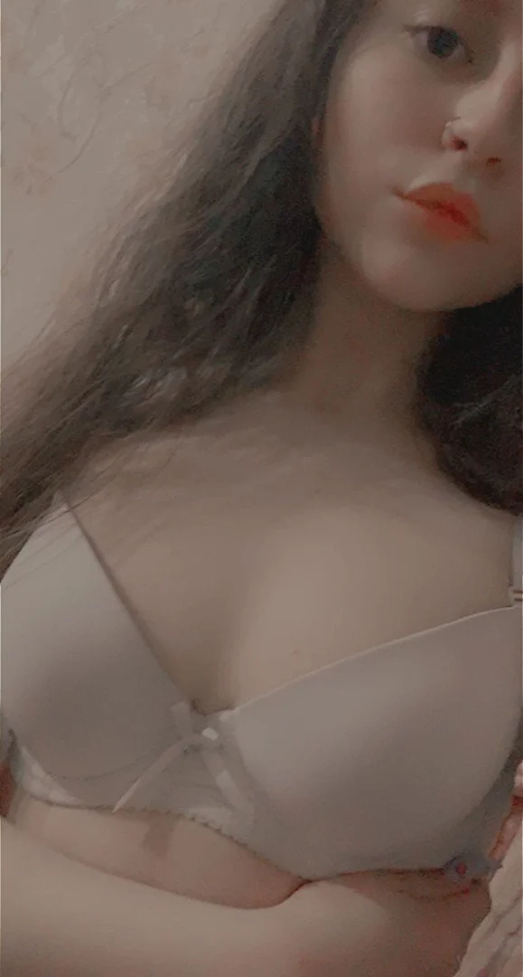 Bubbly Petite Slut image 12