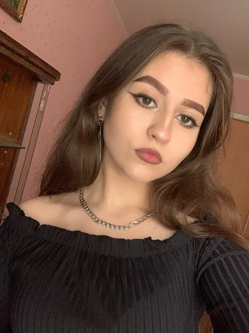 Bubbly Petite Slut image 4