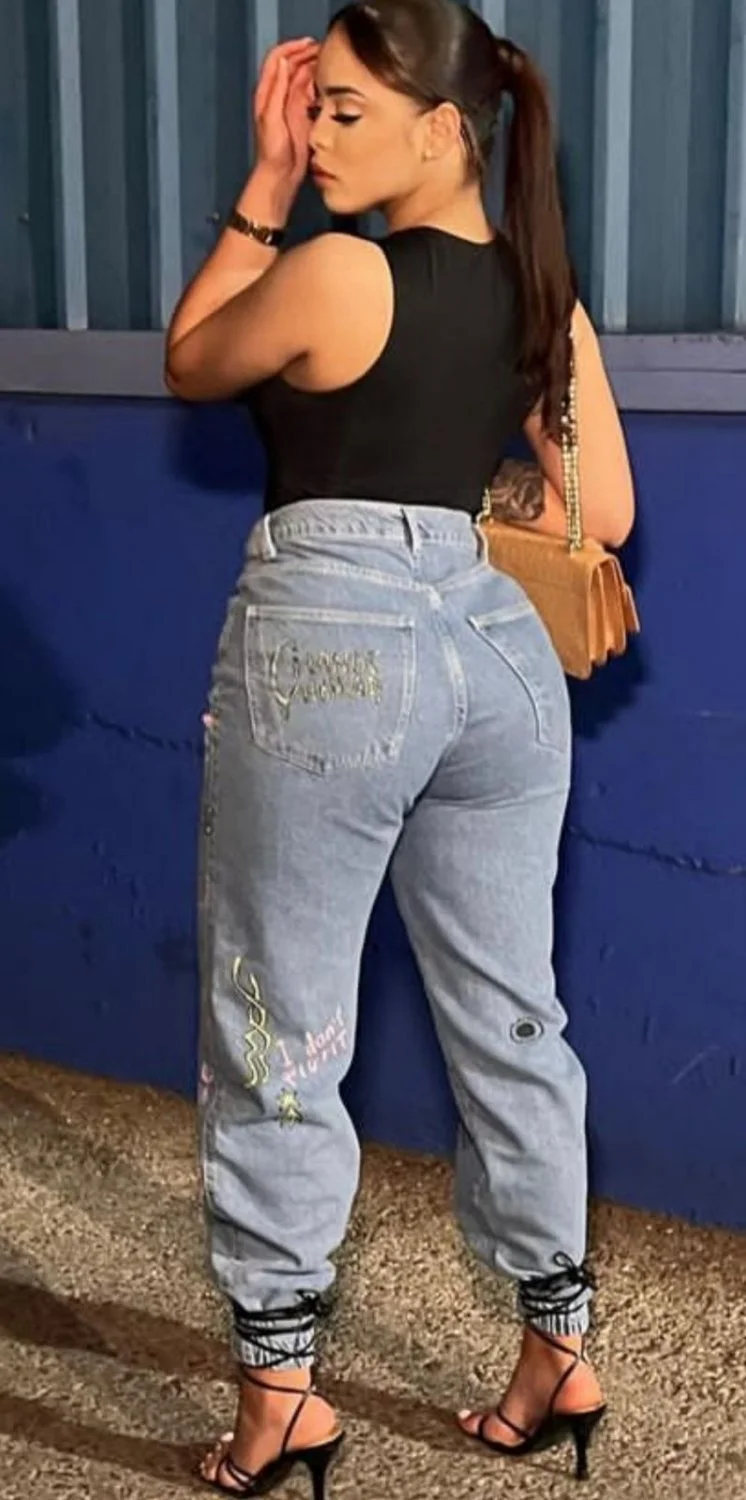 Thick Latina slut Nathaly image 3