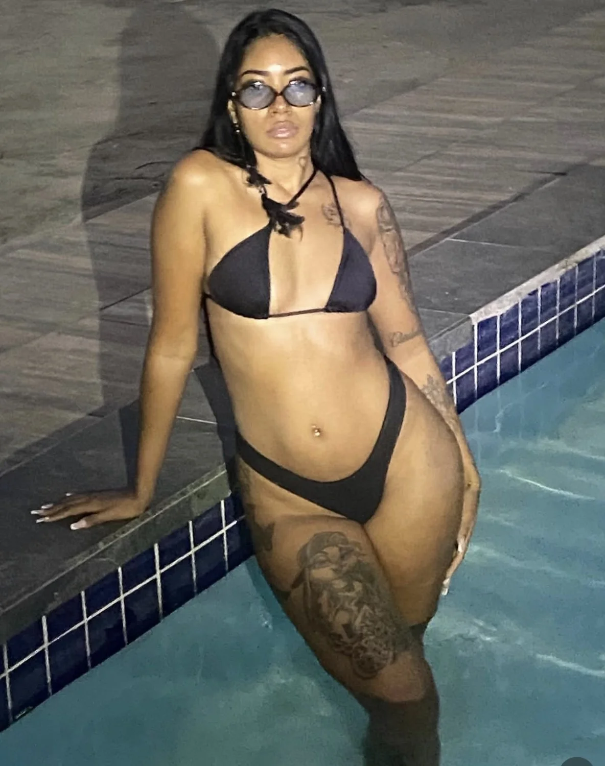 Morena gostosa famosinha do insta image 2