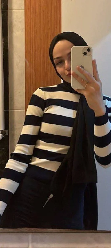 Hijab image 26