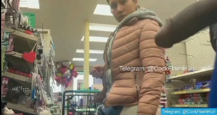 Stranger sees Dick while shopping main image