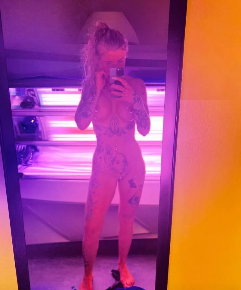 Tania 33 exposed by her ex image 22