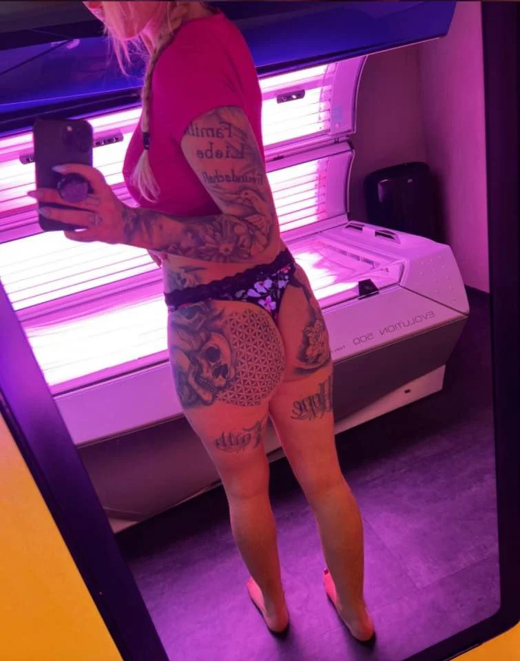 Tania 33 exposed by her ex image 32