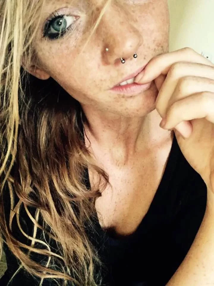 Tania 33 exposed by her ex image 40