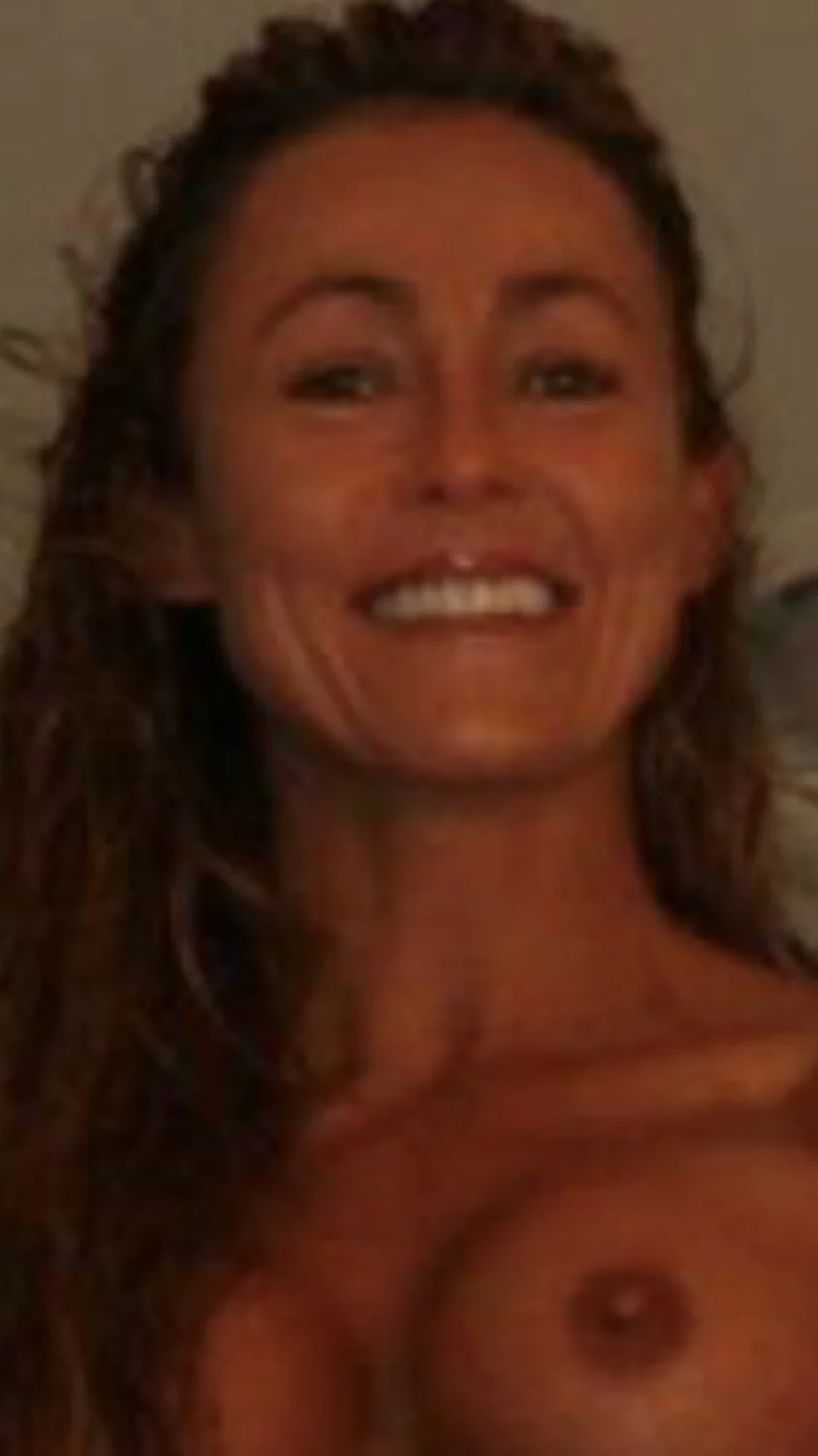 Another Hedonism 2 whore MILF shows her skill set. That place is always on fire!! 🔥🔥🤤🤤 main image
