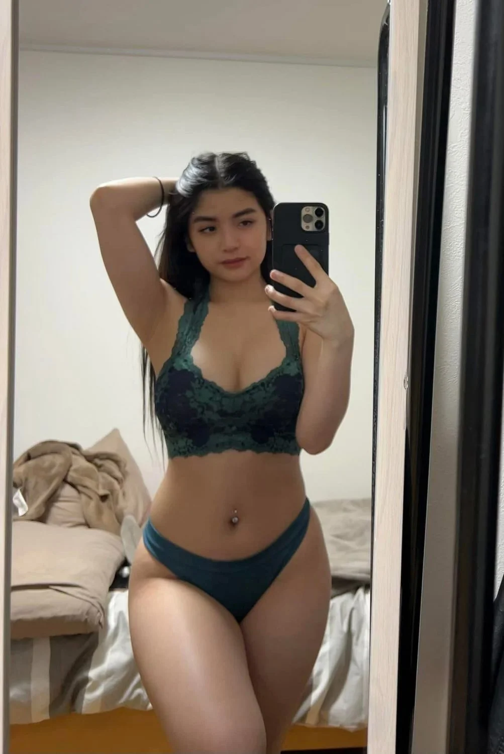 Beautiful Sexy Lady image 12