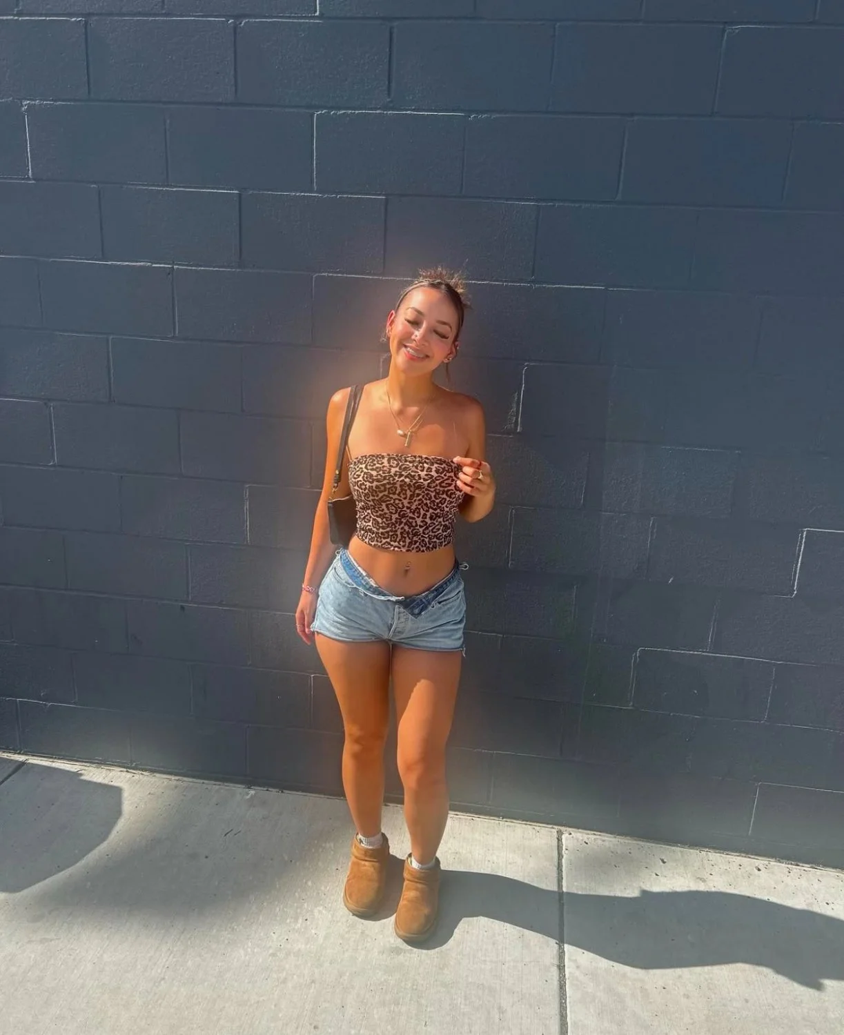 Latina teen main image