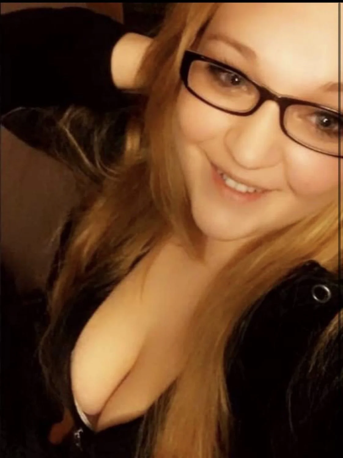 Follower wanted me to post pretty pussy stepsis Kate image 20
