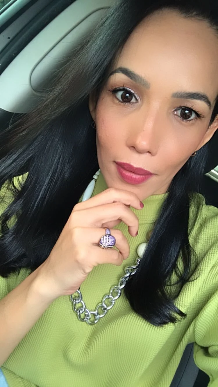 Casada linda emetelona... malhando pra ficar com o agachamento em Rôla perfeito image 2