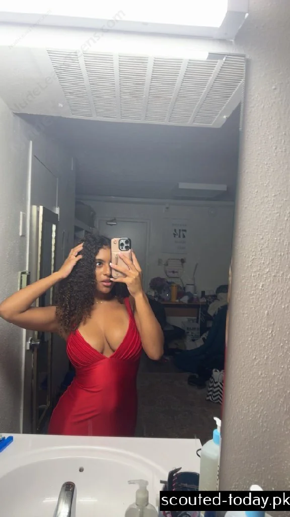 Ebony Model Leaked image 23