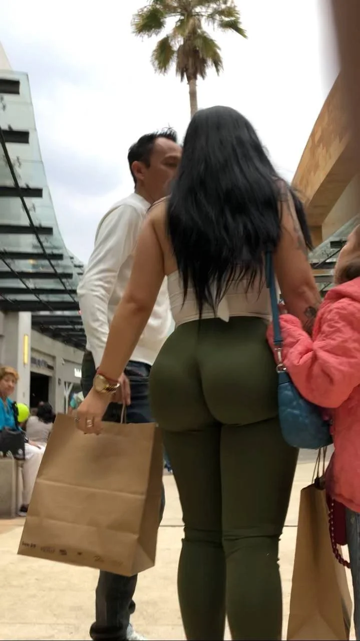 Cacería del Negro Blade esta vez con un culazo en plaza mundo e image 4