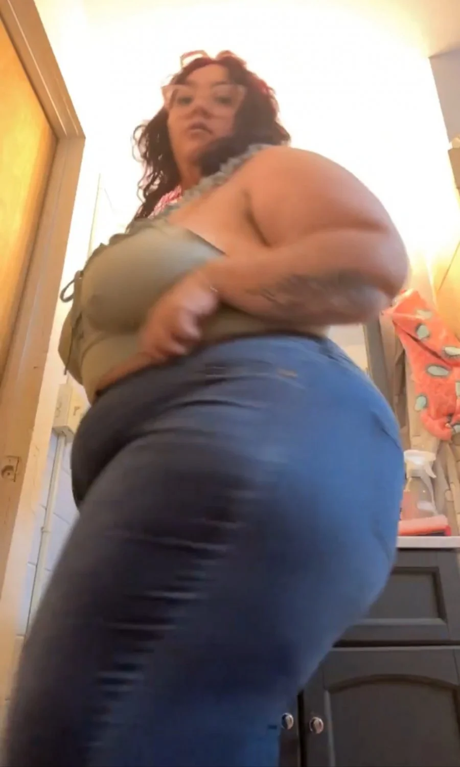 Th1cK gotH1c Lat1nA bbw bo0tY !! image 5