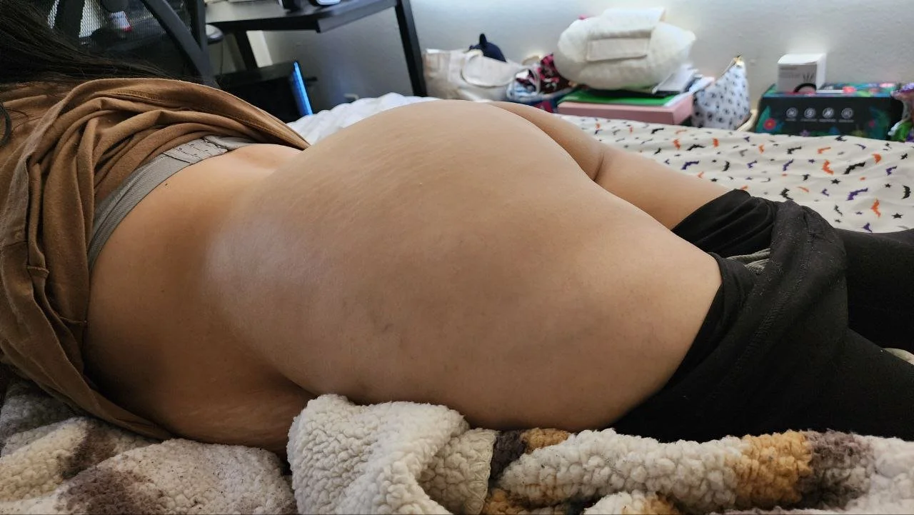 25 yo Latina M@®€¥ image 9
