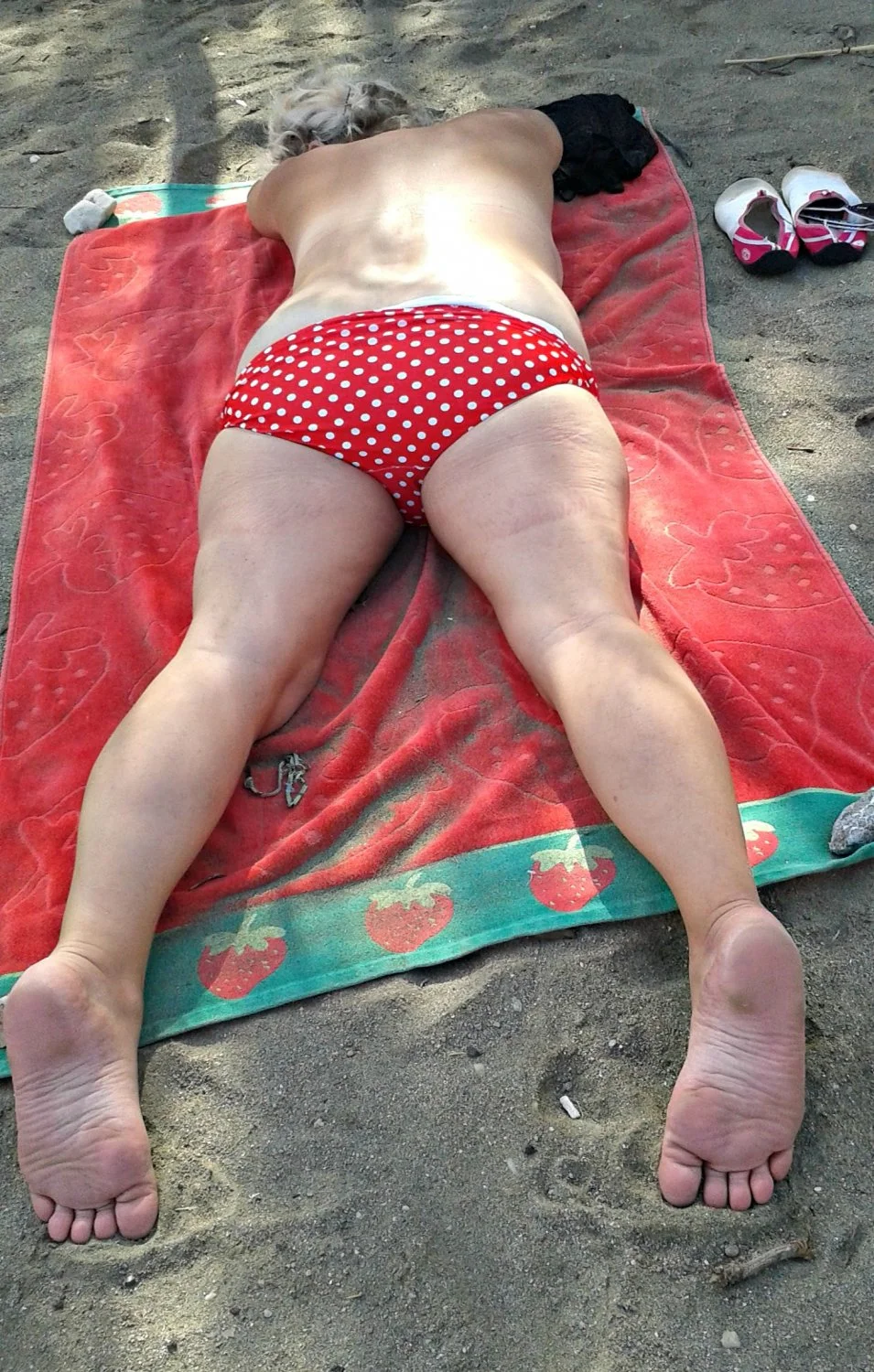 My fat and flabby thick mature body on public display image 3