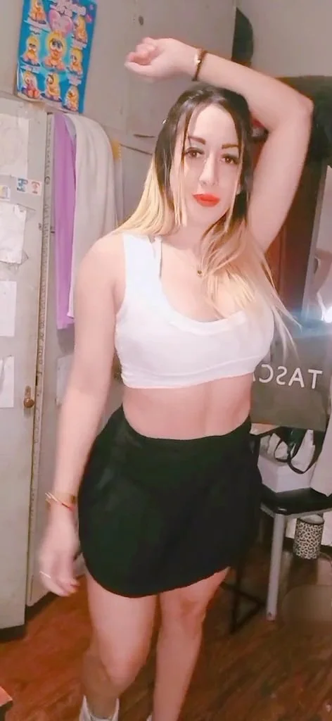 Erika milf putona. main image