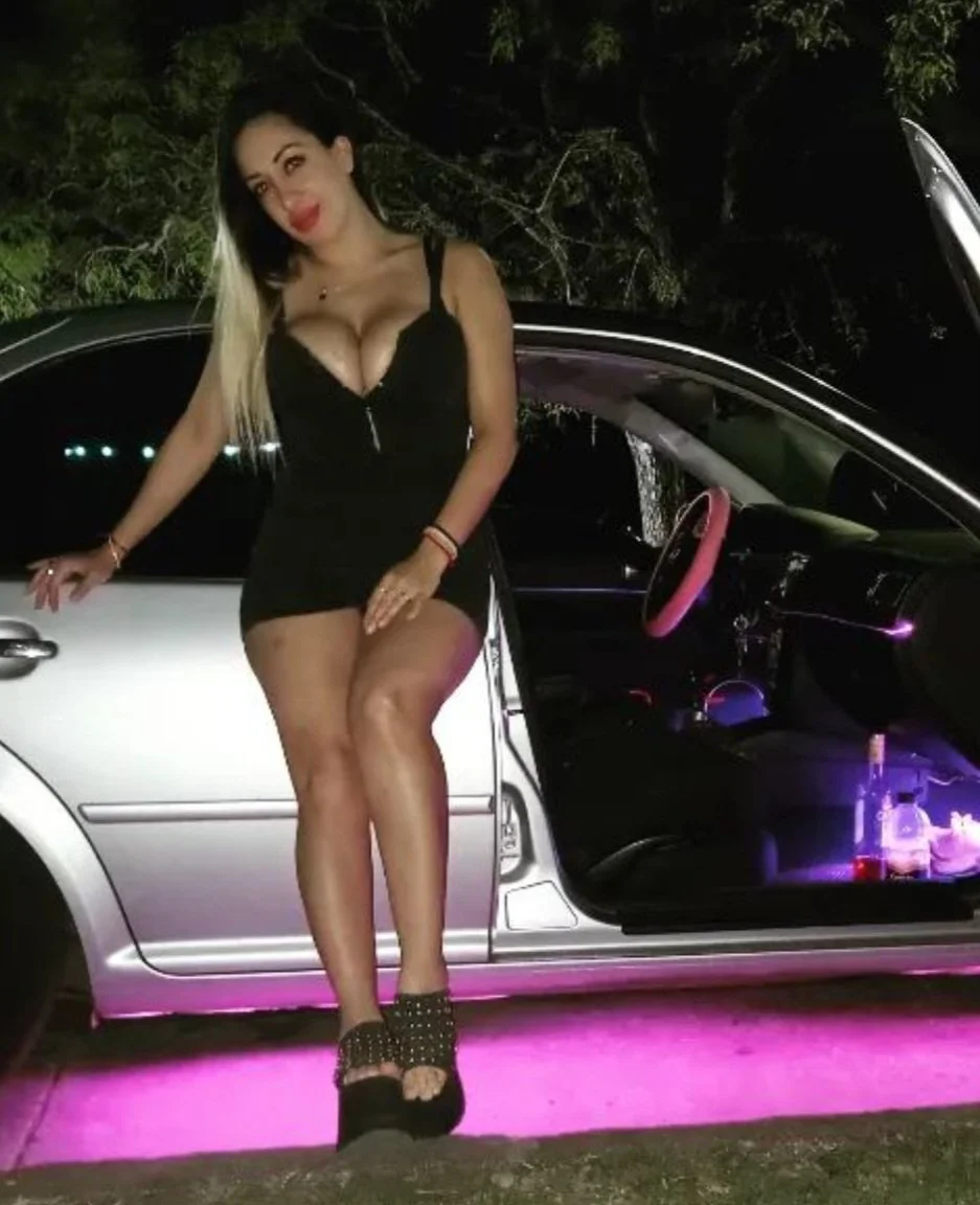 Erika milf putona. image 3