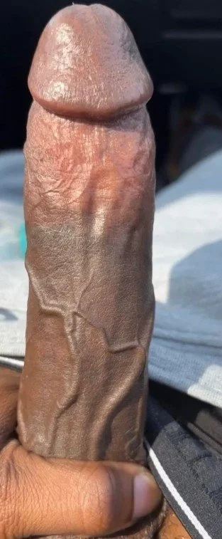 8 dias hj sem gozar o saco tá até doendo 🍆💧💧💧 main image