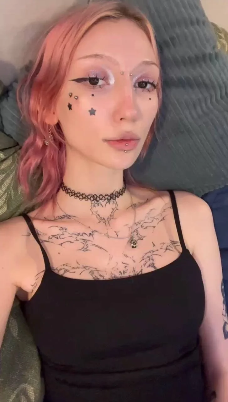 Uk Chav pussy spread #10 image 2