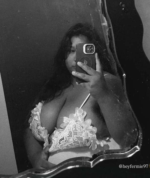 Kitty Curvyy Sexy image 13