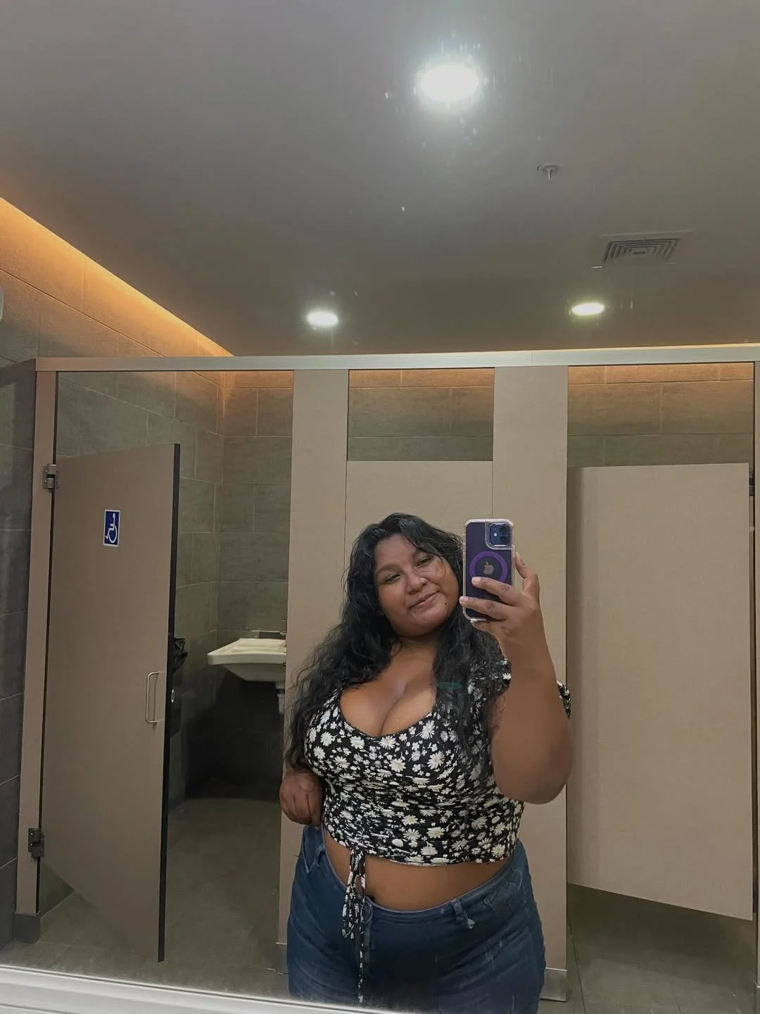 Kitty Curvyy Sexy image 7