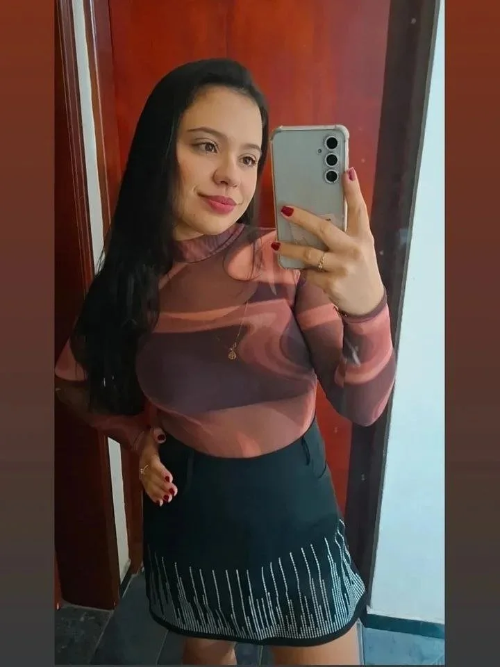 Essa sim e puta de corno esse cu e gostoso image 5