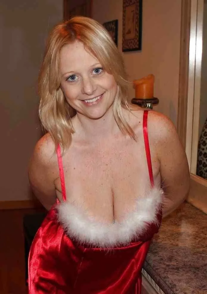 Hubby showing off his teacher wife’s huge rack! Hope the principle keeps her room freezing.Tits🔥🔥 image 38