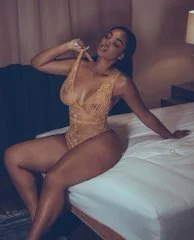 GmQr2xFaMAAbTbD image 6