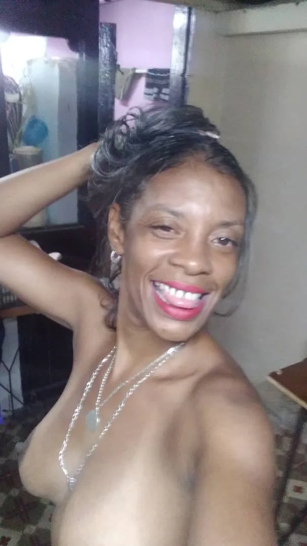 SU PUTA CUBANA AQUI DE NUEVO PARA QUE SE MASTURBEN TEMPRANO Y SAQUEN SU LECHITA CALIENTE BBS image 6
