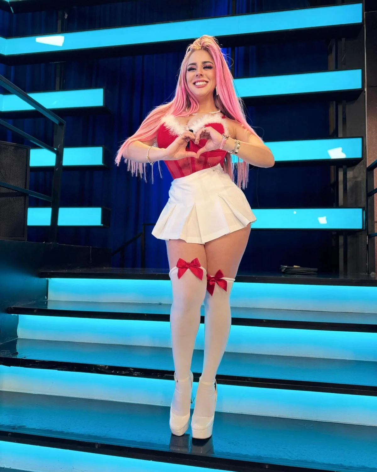 datsyacuna buenísima mexicana del programa es show parte 2 image 8