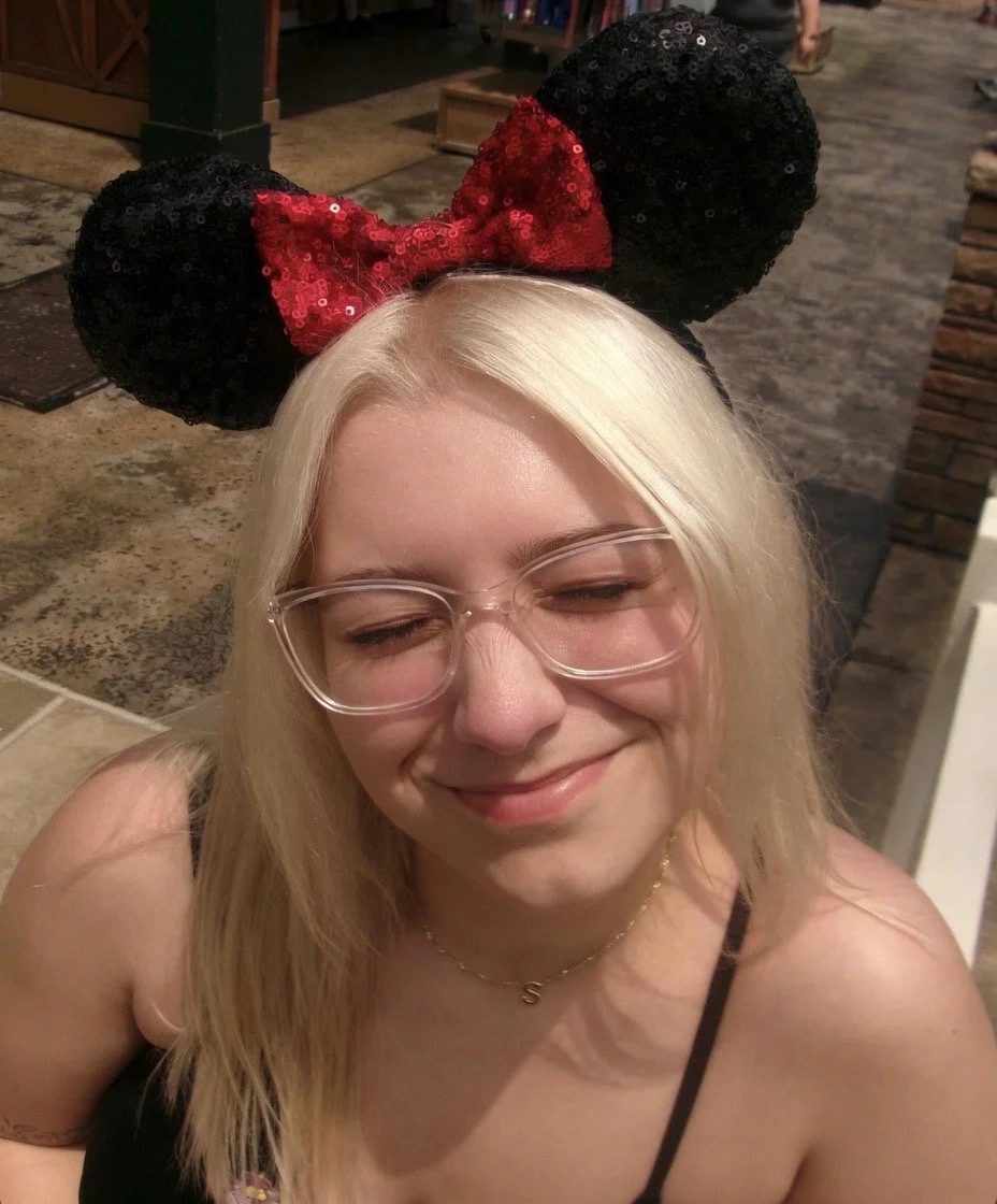Fit snowbunny with big tits image 5