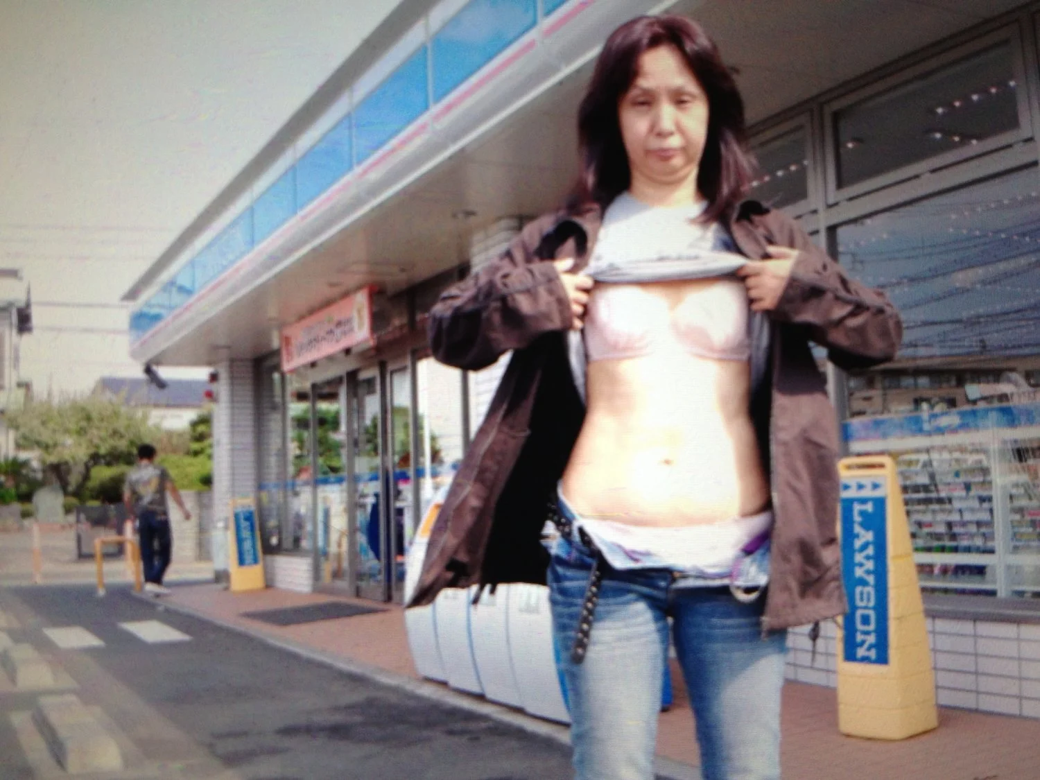 Japanese Exhibitionist wife Miyoko pt-2 image 3