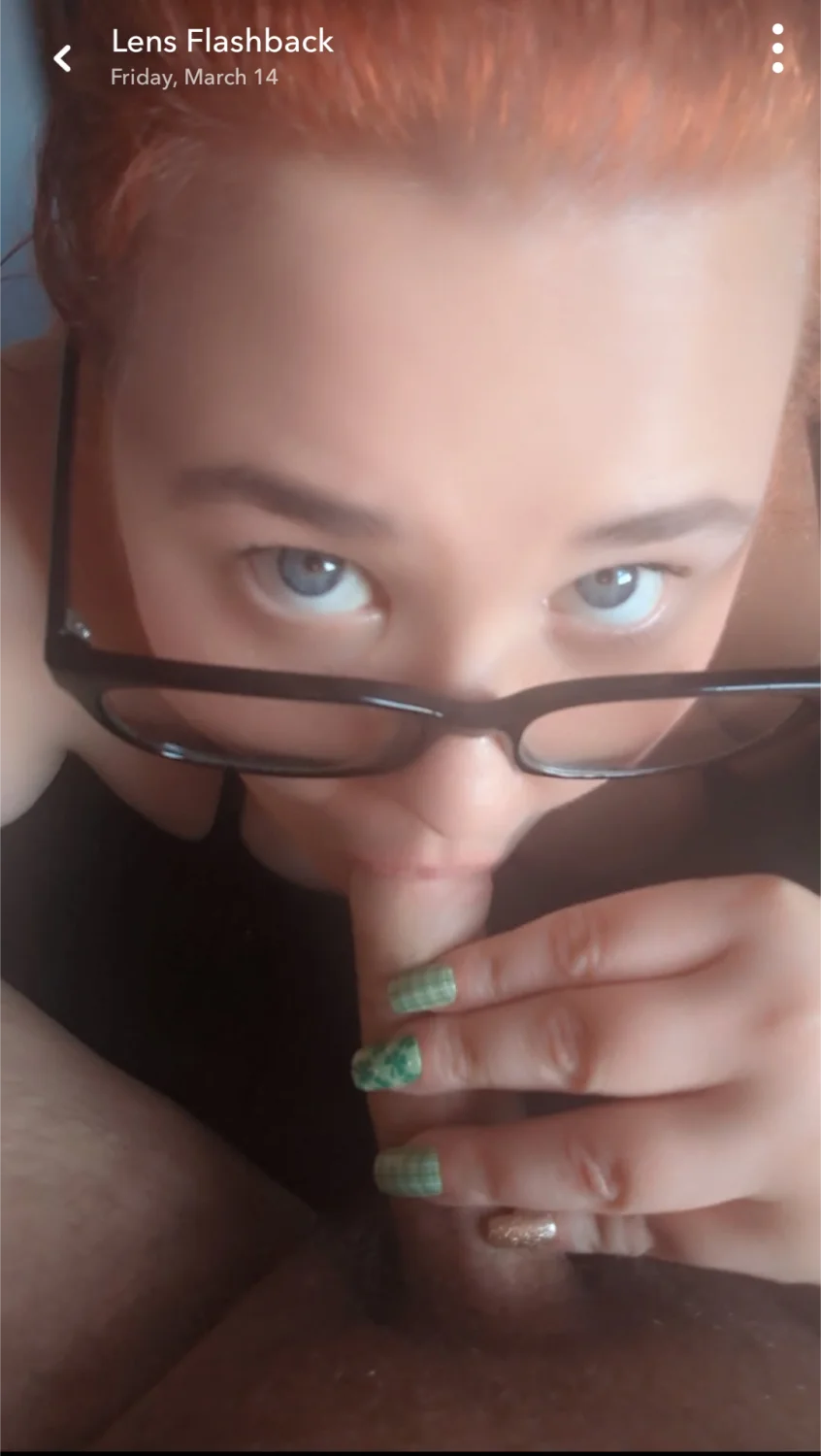 Cheating slut sending snaps to bf main image