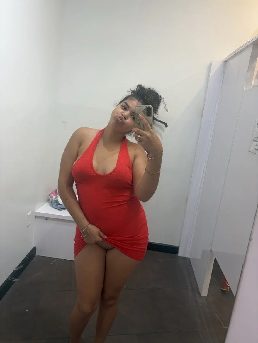 Young hoes main image