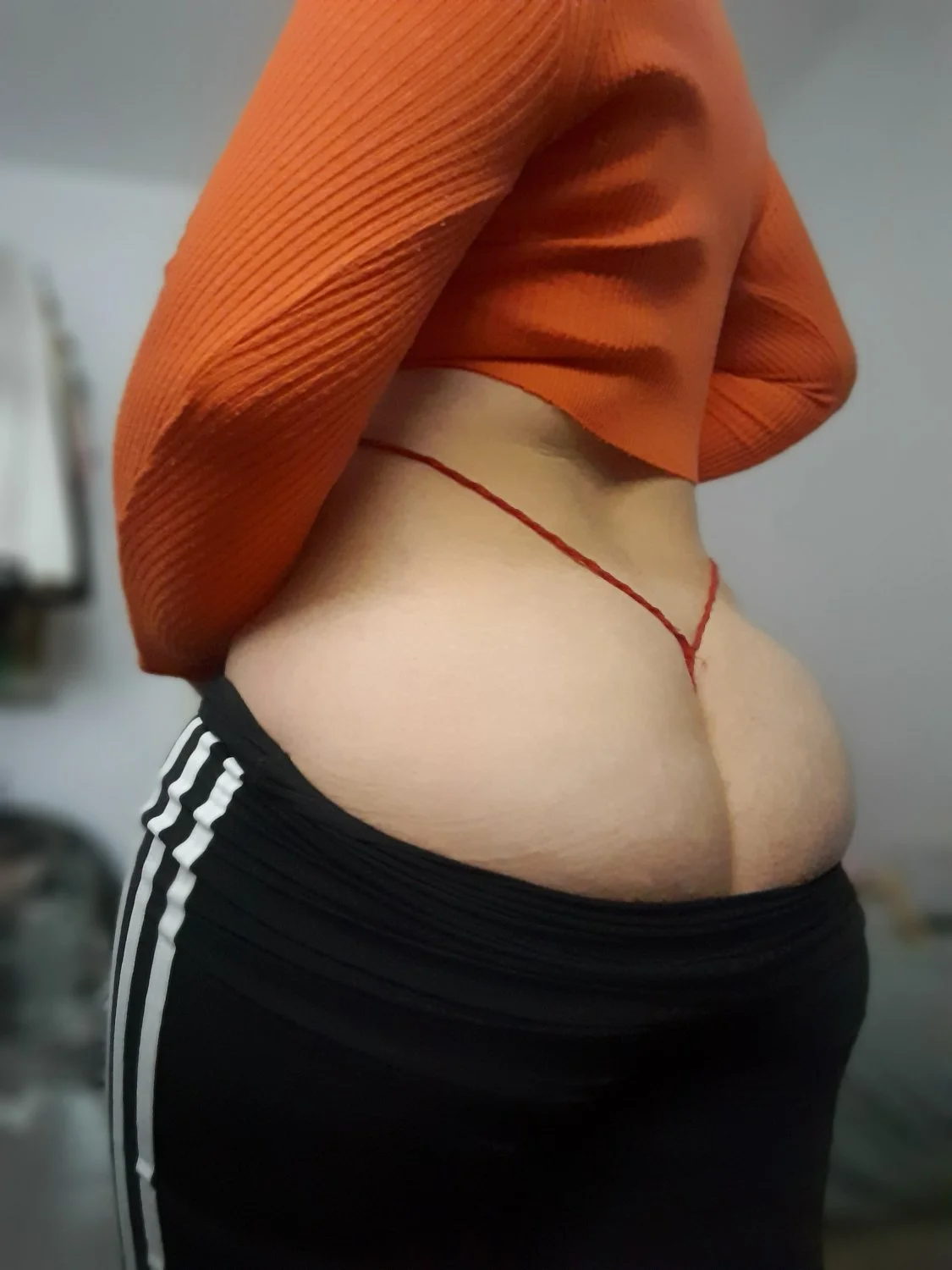 Culona con hilo Rojo 🔥 image 11