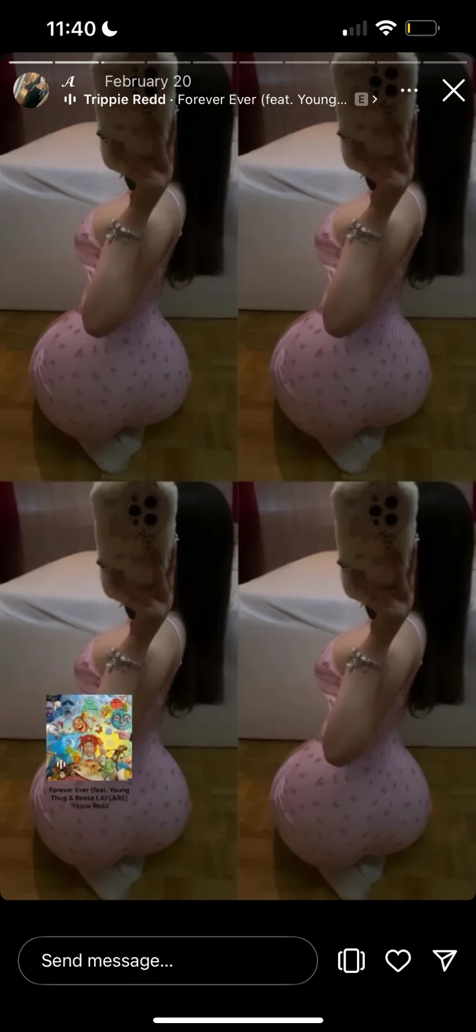 latina teen with fat ass/ pic of her sister main image