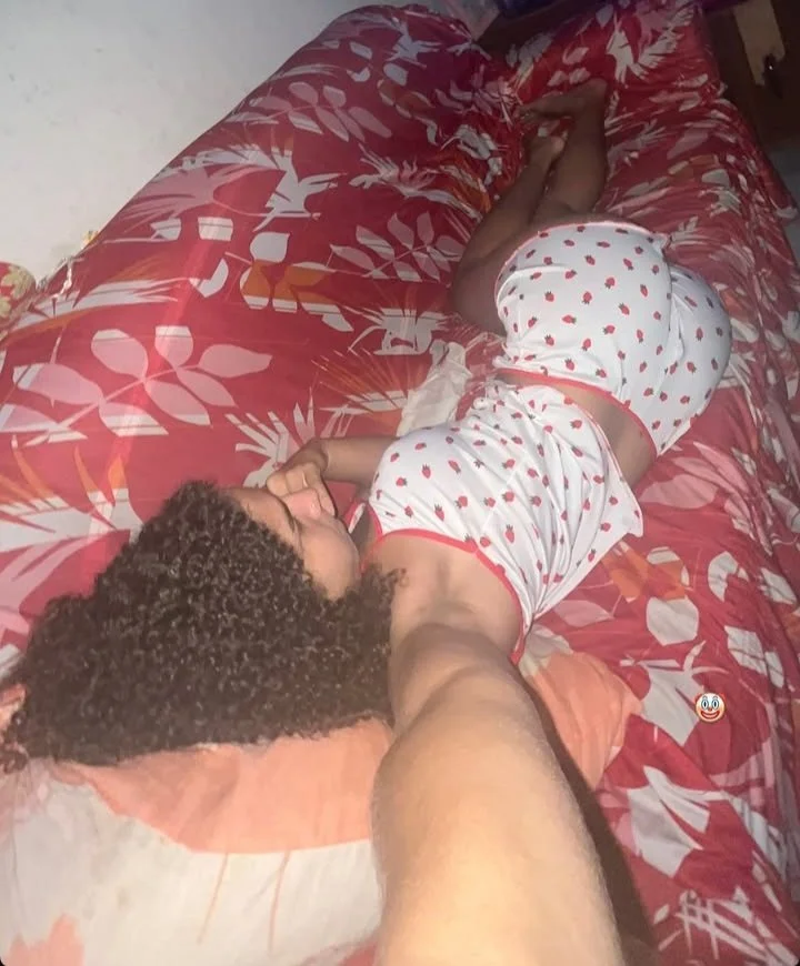 Sessão baixa renda parte 2, pra gozar chapadão de maconha, só vagabunda mil grau ✊🏿💦🍁 image 11